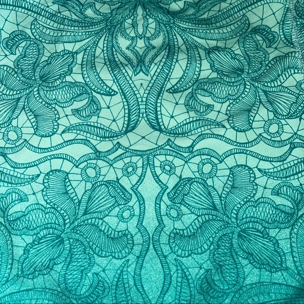 Athleta teal aqua workout top - Picture 4 of 4
